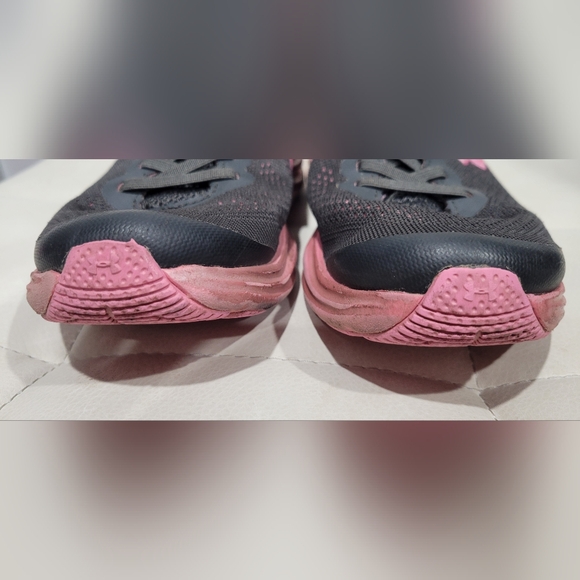 Under Armour Girl's Black and Pink Running Shoes - Picture 5 of 6